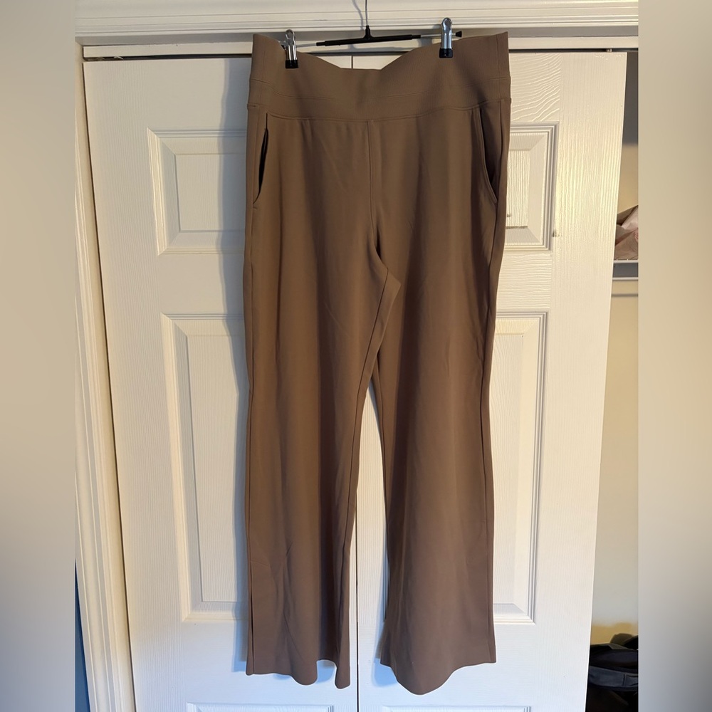 LIKE NEW Athleta Venice High Rise Wide Leg Pants Size XL